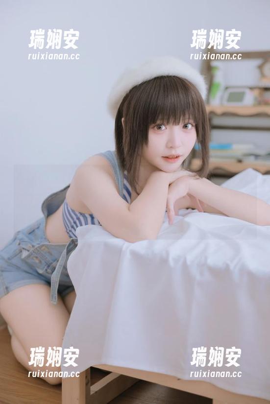 “哪个更好吃，苹果还是155.7fun的苹果版？”（这个算一半真事儿）