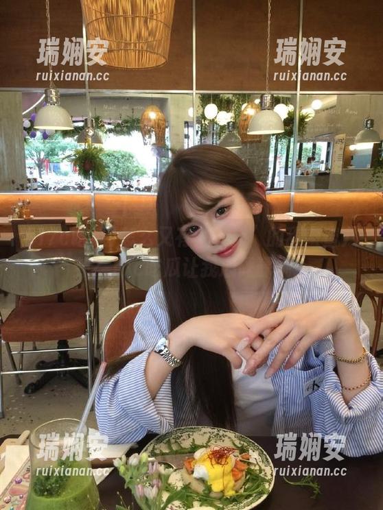 怎么又有“免费”的甜蜜蜜八卦？17c吃瓜让我心砰砰跳！