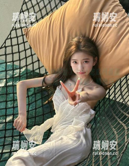 又换网址了？51吃瓜网最新的这个，简直像是在玩躲猫猫，再也玩不过你们了。