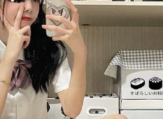 偶尔开一下51吃瓜网app，最新网址居然要常贴心提醒我一下！