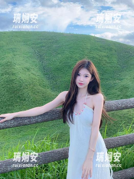 免费热辣瓜！老师和同学们在51吃瓜网上演“瓜”式围观！