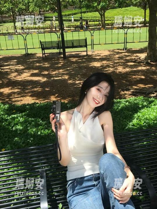 登录51热门，往期的吃瓜内容不看真的会后悔！那些欲罢不能的瞬间等你揭开！
