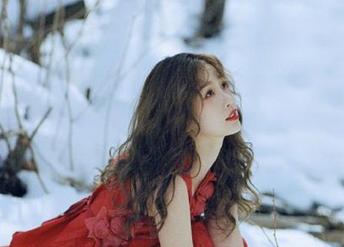 想看明星的绝密内幕？快来登录“52吃瓜网”吧，醋可乐都白喝了！