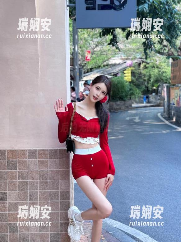911黑料app：发现神秘背影后的无限遐想篇