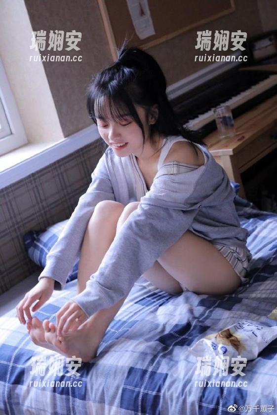 91吃瓜黑料真精彩！准备好点链接了吗？准备开啃瓜，一起乐嗨！