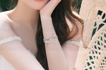 在线追甜瓜，91吃瓜网让你如同“站”在圆桌派对！