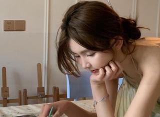 追剧的时候不要错过“hlw”，免费吃瓜不再是梦！