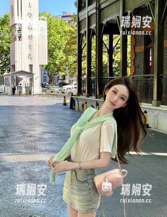 导航到黑料入口，tttzzz.su，你真的是在逗我吗？