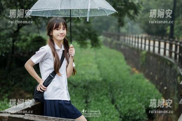 人人吃瓜网：渴望菜市口的热闹，网页上也能追逐跌宕！