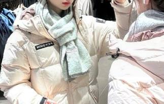 免费吃瓜网：一边吃瓜一边戳网址，太快乐了！