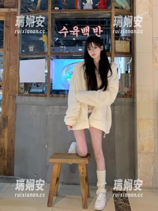 “全网吃瓜”网页中的脑洞大开，都是朋友们的留言精华！