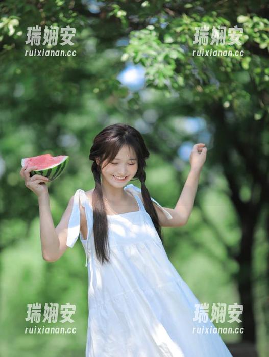吃瓜网首页，今日大瓜火力全开，让我对小道消息有了新的看法！