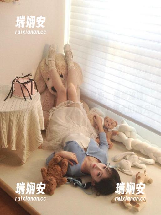 吃瓜网站苹果版，视频流淌，吃瓜的同时，耳朵也享受到了极大的满足～