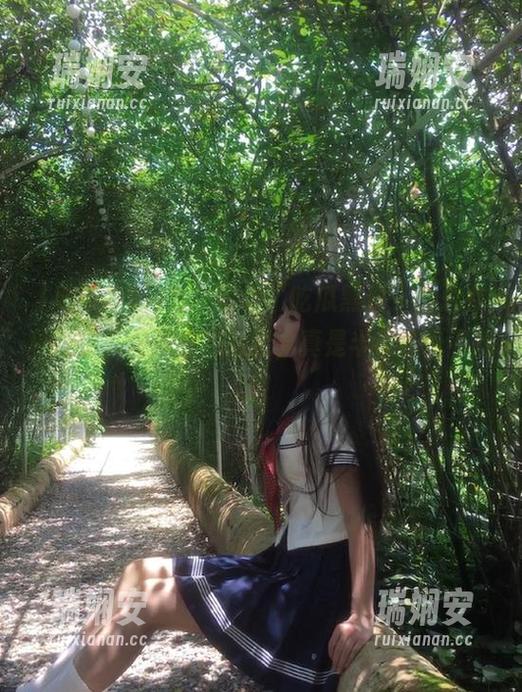 每次登录‘吃瓜黑料’，总有种走进八卦殿堂的感觉，真是半夜了也不想睡！