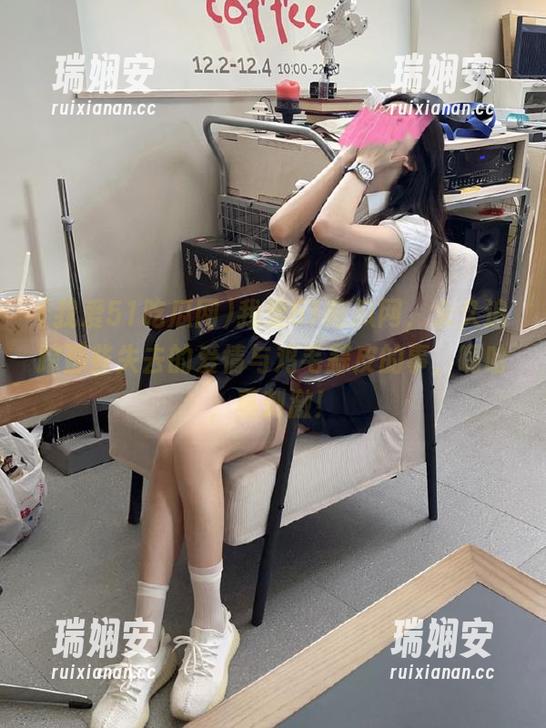 我爱51吃瓜网，永久追踪那些失去的爱情与鸡毛蒜皮的事，啊哈，真刺激！