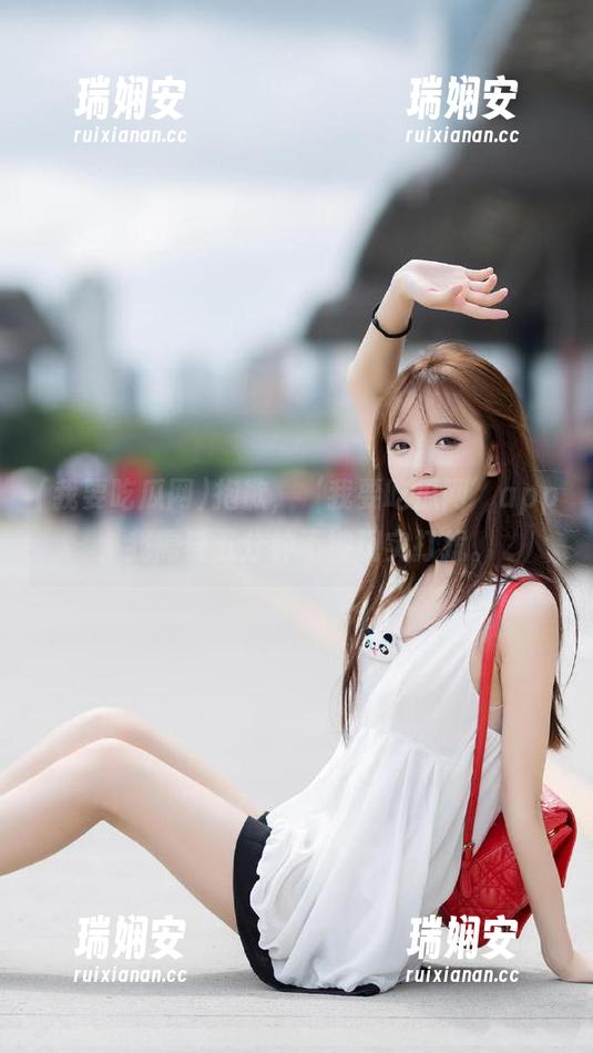 抱歉，‘我要吃瓜网’app，我需要五分钟不被现实打扰。