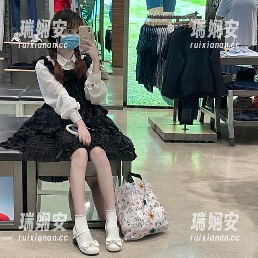 不服来辩！看“明星黑料网”视频，只有谁比谁更精彩！