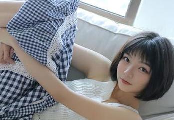 视频中的“暴走黑料”信号爆表，所以下一个剧情我敢打赌一定是——这个破解版好神秘！