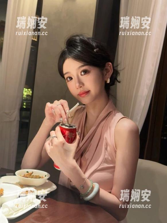 黑料不打烊万里长征：发布的趣事像我家猫，永远也消停不下来！
