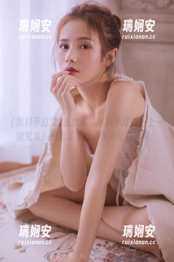 总想在“黑料不打烊”上一窥究竟？别忘了下载，现场直播着呢！