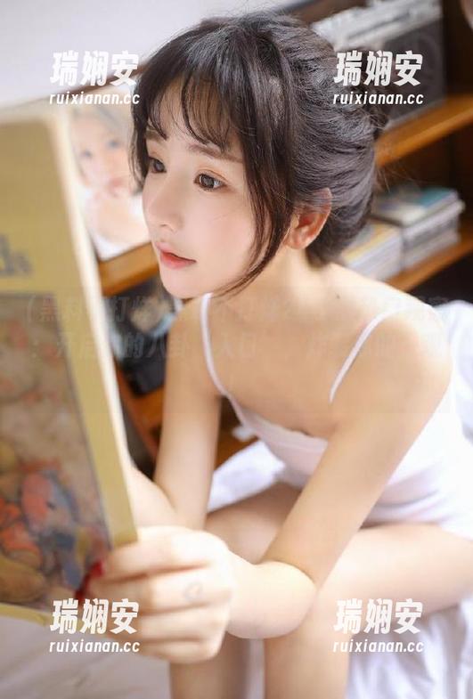 黑料不打烊24小时热门观察：开启你的八卦‘入口’，炸裂你的三观！