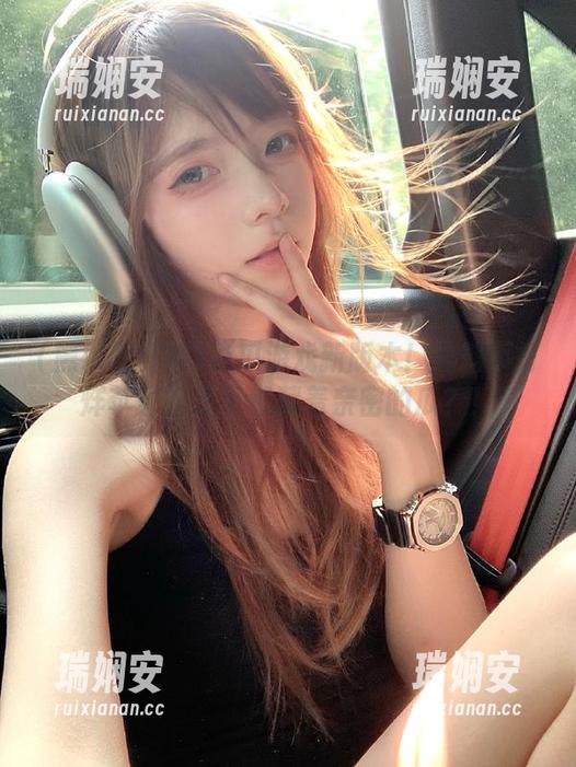 吃瓜游戏新版本！黑料不打烊苹果版里竟然藏着亲密的瓜？！