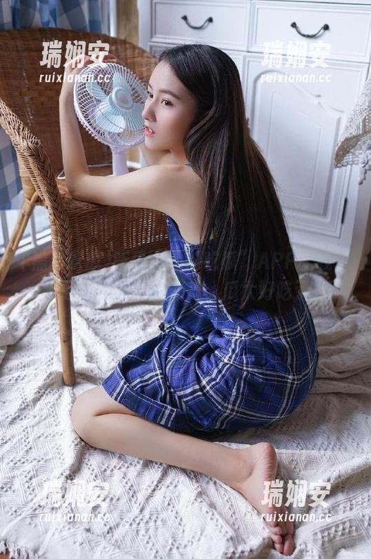 听说“黑料吃瓜”APP上线了，赶紧免费申请账户，瓜太好吃了！