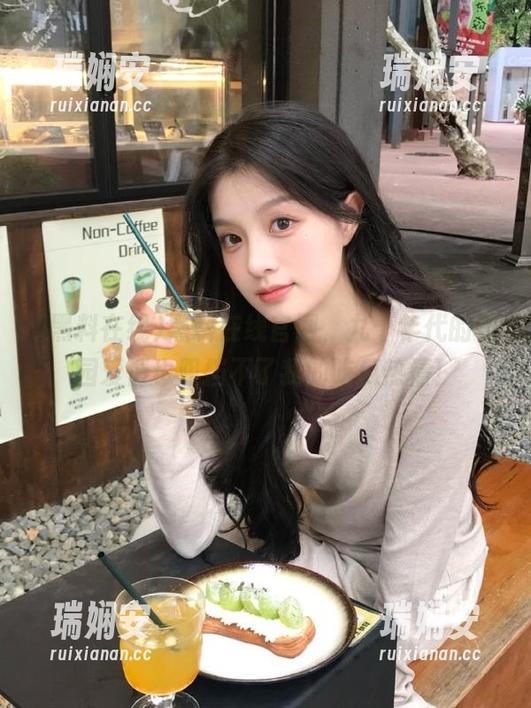 黑料在线官网，九十年代的校园爱情也阻挡不了我的吃瓜热情！