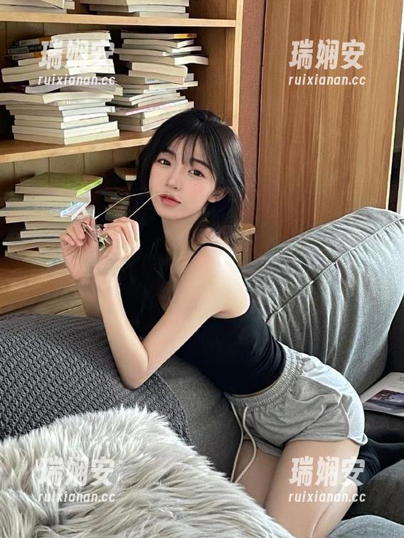 别怕，不打烊的黑料社等你来下载，瓜皮乔装成真事！