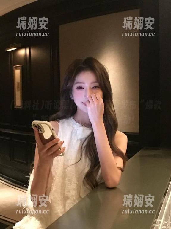 听说黑料社app又要发布“爆款”新闻，真心为更新而激动！