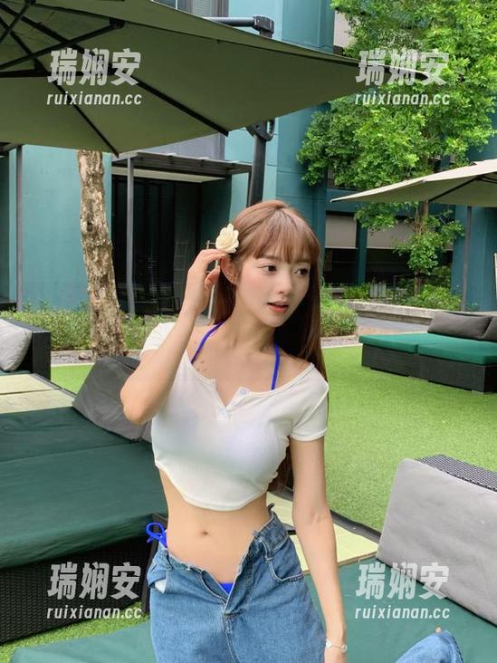 别迟疑了，快下载黑料网最新版本，瓜田里总有你的喜欢！