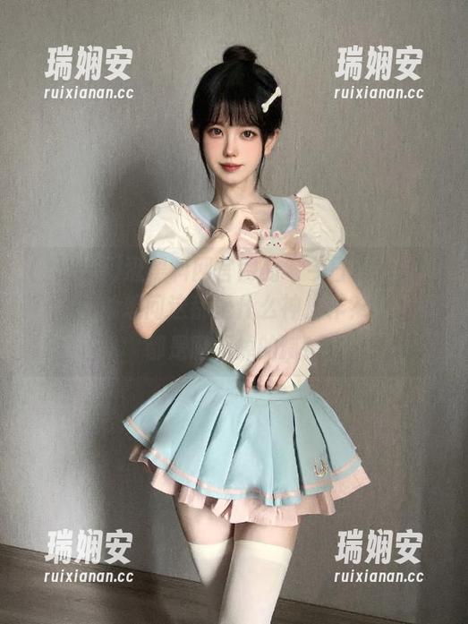 逛黑料网官网的‘今日黑料首页’，我就想问这都是什么神操作？每个瓜都是撇不掉的腻！