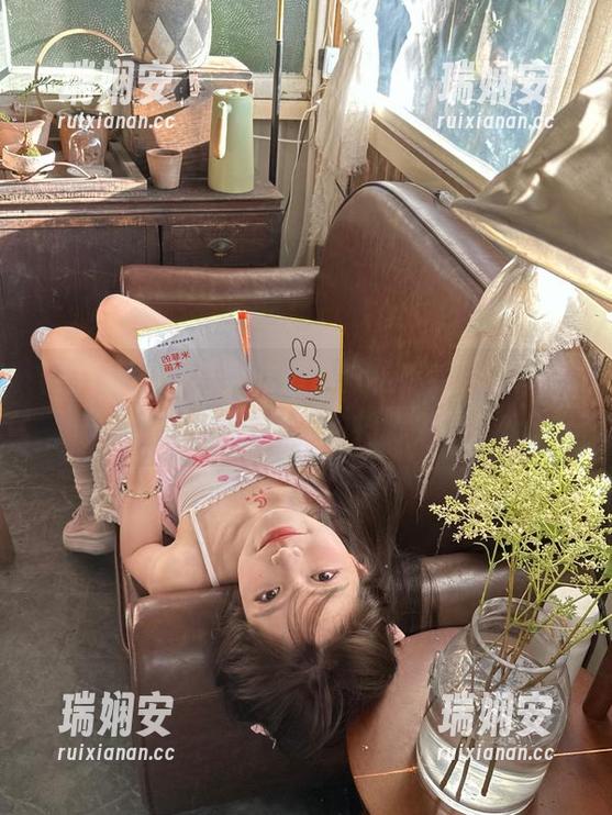 身为吃瓜群众，你绝对不能错过黑料网站发布的神秘入口！